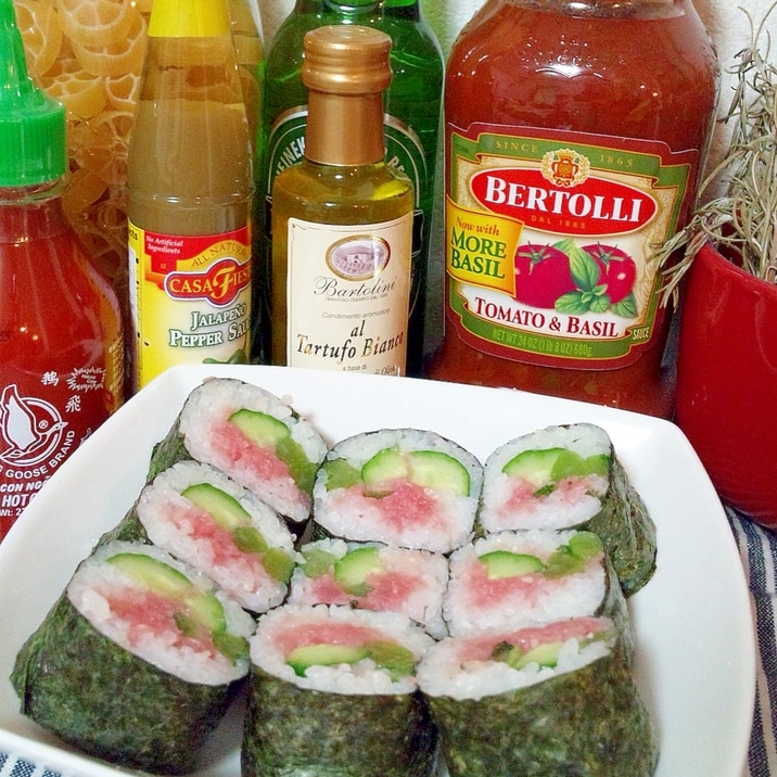 ねぎとろと野沢菜漬けの寿司海苔巻き・ラップで簡単☆